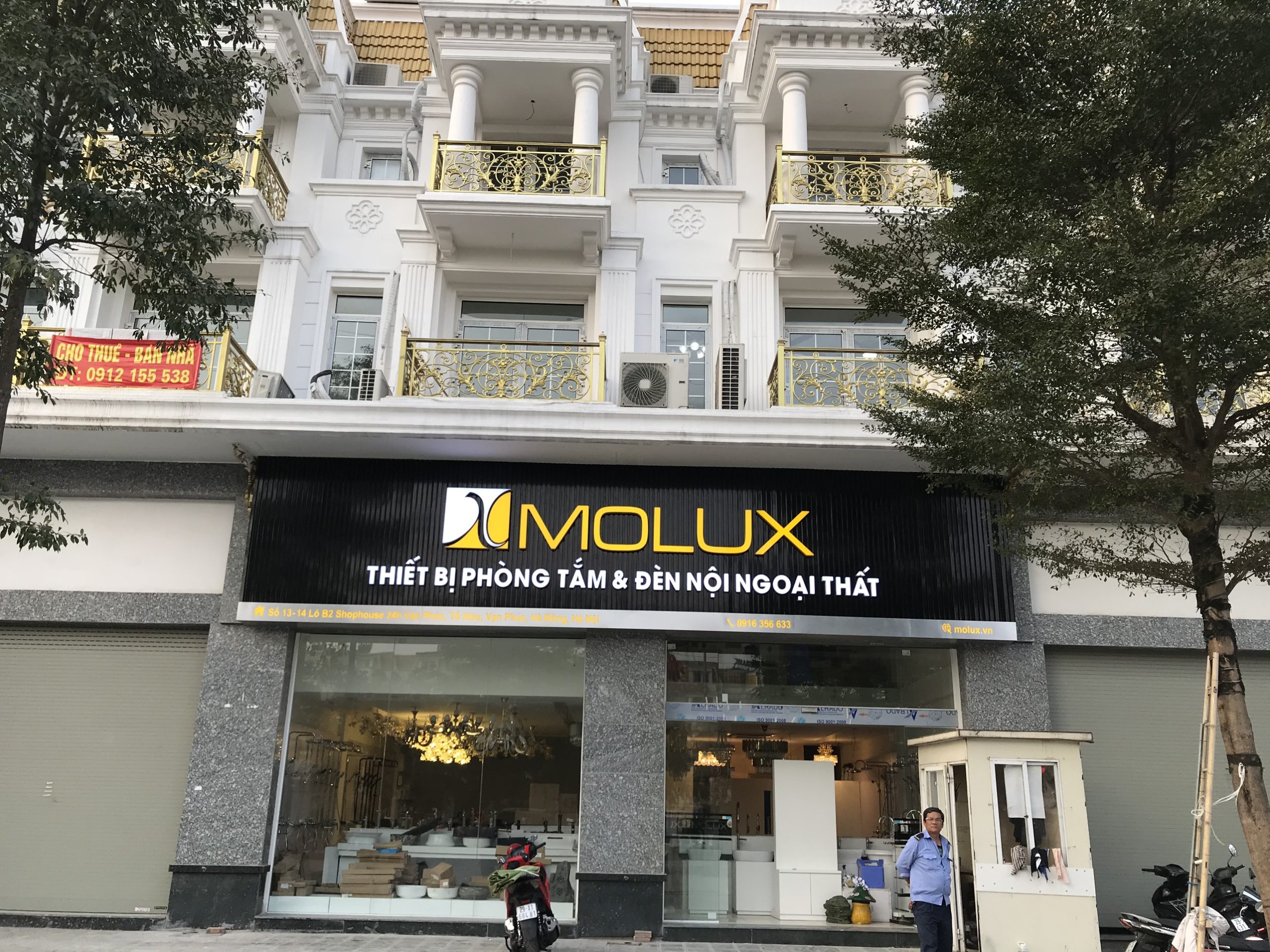 Biển quảng cáo thanh lam tôn chữ nổi