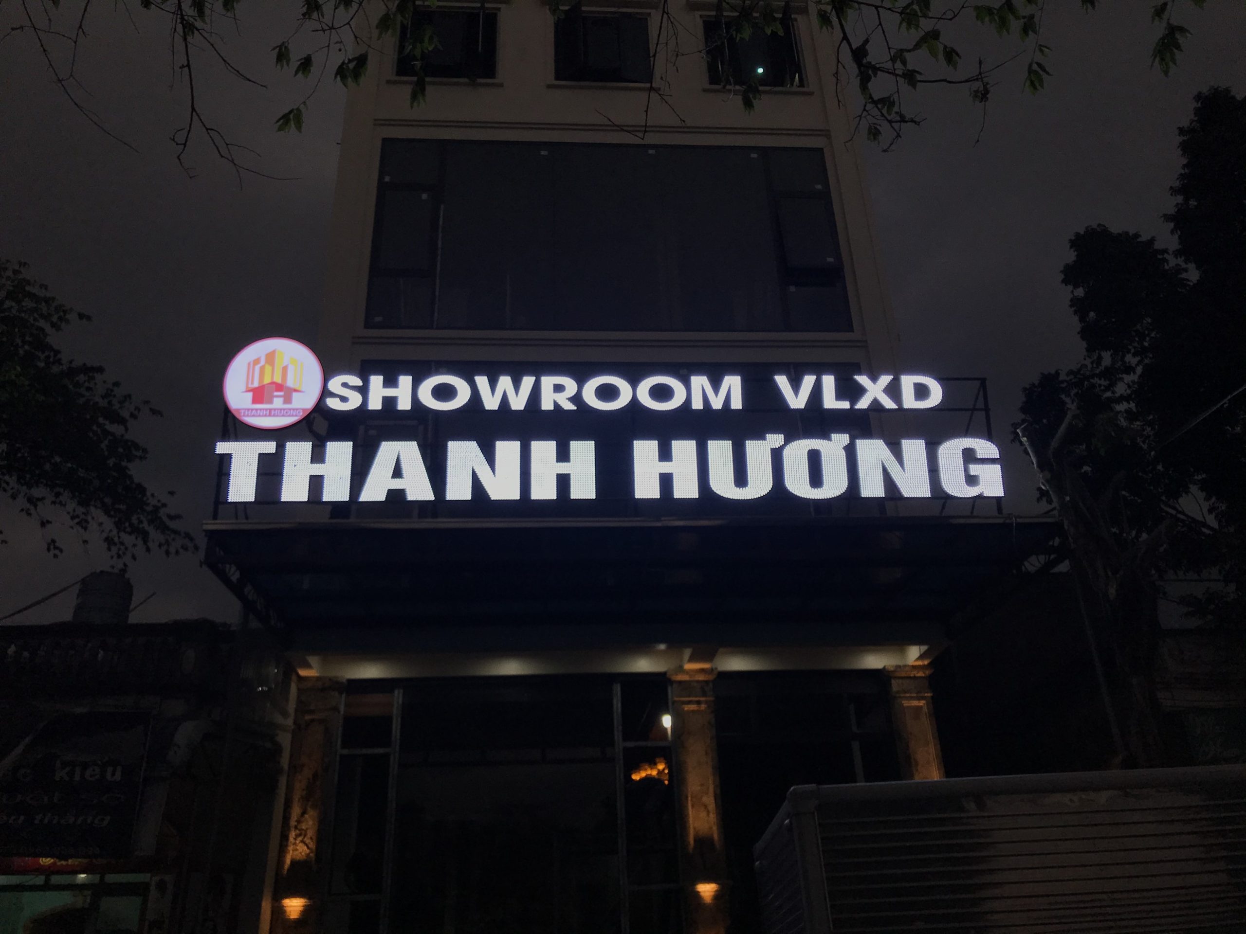 Biển Showroom VLXD